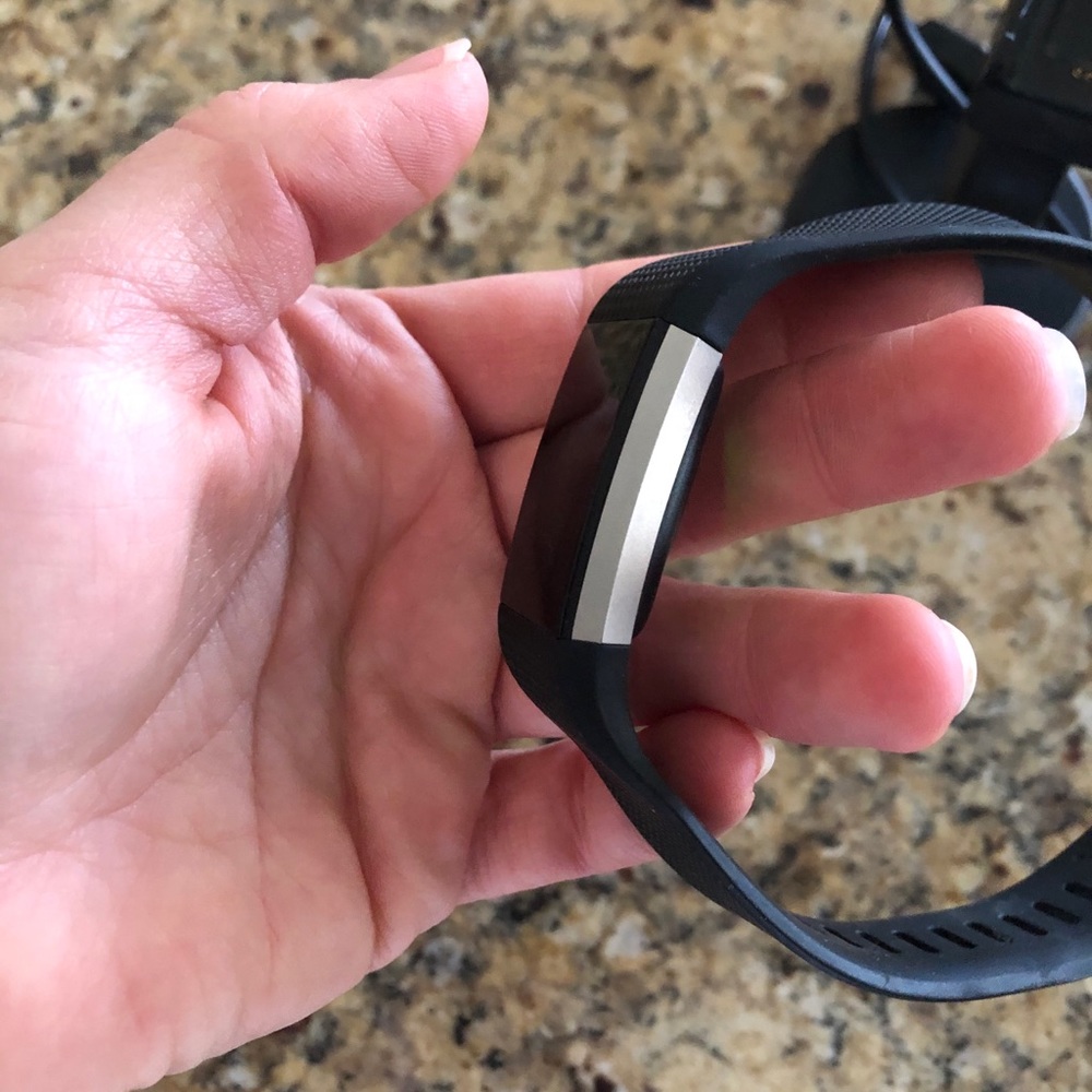 FitBit Charge 2 - Picture 3 of 6
